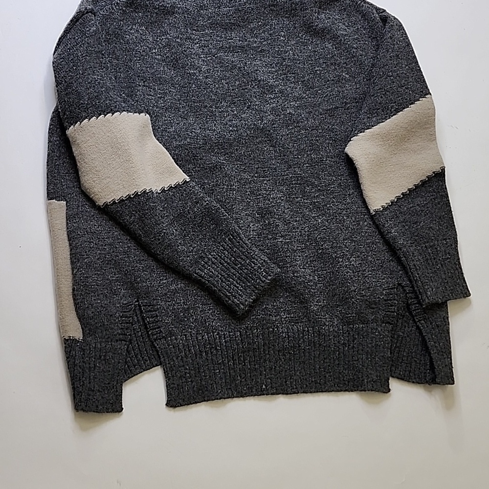 Wool Knit Turtle neck pullover - Picture 7 of 7